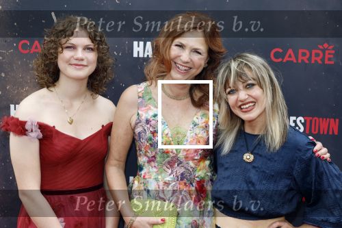 Amsterdsam 29 juni 2025
Premiere Hadestown in Carre. Madeleine van der Zwaan met haar dochter en Anais Mitchell