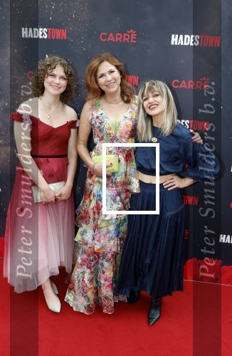 Amsterdsam 29 juni 2025
Premiere Hadestown in Carre. Madeleine van der Zwaan met haar dochter en Anais Mitchell