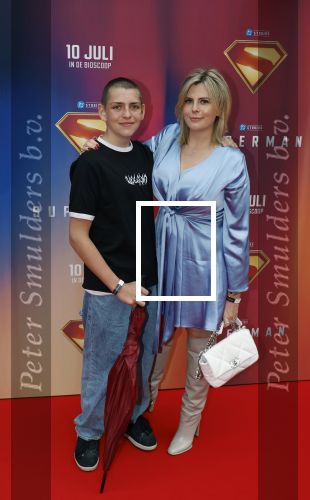 Amsterdam 8 juli 2025
Premiere superman in Tuschinski. Mandy Heruer met zoon