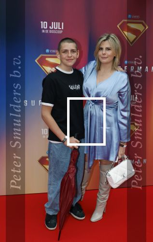 Amsterdam 8 juli 2025
Premiere superman in Tuschinski. Mandy Heruer met zoon