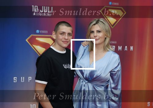 Amsterdam 8 juli 2025
Premiere superman in Tuschinski. Mandy Heruer met zoon