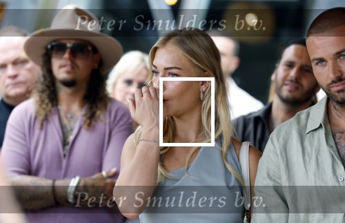 Amsterdam 13 juli 2025
Presentatie boek Dave Roelvink bij restaurant de Bosbaan . Aanwezig oa zijn vriendin Marijn Kuipers vader Dries Roelvink Honoria Roelvink Donny Roelvink en zijn moeder Lucienne Kenter.
