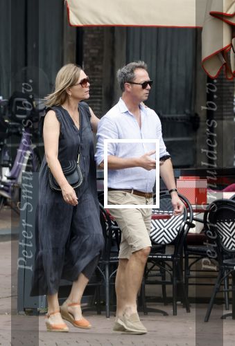 Gouda 18 juli 2025
Rogier Smit heeft een afspraak met zijn zus Pauline en zwager Reinout  in het centrum van Gouda.