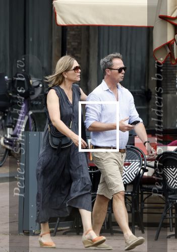 Gouda 18 juli 2025
Rogier Smit heeft een afspraak met zijn zus Pauline en zwager Reinout  in het centrum van Gouda.