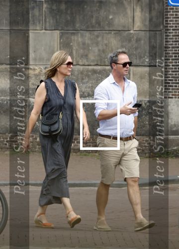 Gouda 18 juli 2025
Rogier Smit heeft een afspraak met zijn zus Pauline en zwager Reinout  in het centrum van Gouda.