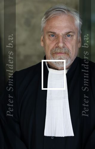 Den Haag 9 juli 2025
Rechtszaak hoger beroep Maxime Meiland in rechtbank Den Haag .
Maxime kwam met haar moeder Erica Meiland Jan Dijkgraaf en advocaat Sebas Diekstra. Advocaat Peter Schouten verdedigt bde tegenpartij . Peter heeft beveiliging