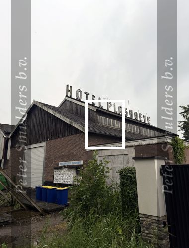 Vinkeveen 29 mei 2025
De plashoeve wordt gesloopt en is al helemaal vervallen.