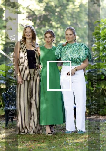 Den Haag 30 juni 2025
Jaarlijkse fotouurtje op huis ten Bosch met aanwezig Koning Willem Alexander Koningin Maxima Prinses Amalia Prinses Alexia Prinses Ariane en hondje Mambo.