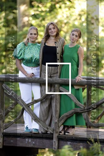 Den Haag 30 juni 2025
Jaarlijkse fotouurtje op huis ten Bosch met aanwezig Koning Willem Alexander Koningin Maxima Prinses Amalia Prinses Alexia Prinses Ariane en hondje Mambo.