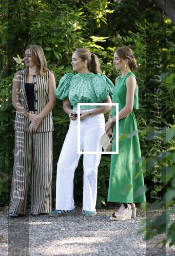 Den Haag 30 juni 2025
Jaarlijkse fotouurtje op huis ten Bosch met aanwezig Koning Willem Alexander Koningin Maxima Prinses Amalia Prinses Alexia Prinses Ariane en hondje Mambo.
