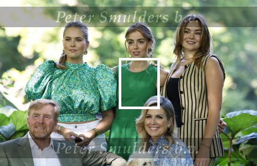 Den Haag 30 juni 2025
Jaarlijkse fotouurtje op huis ten Bosch met aanwezig Koning Willem Alexander Koningin Maxima Prinses Amalia Prinses Alexia Prinses Ariane en hondje Mambo.