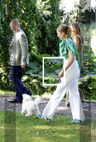 Den Haag 30 juni 2025
Jaarlijkse fotouurtje op huis ten Bosch met aanwezig Koning Willem Alexander Koningin Maxima Prinses Amalia Prinses Alexia Prinses Ariane en hondje Mambo.