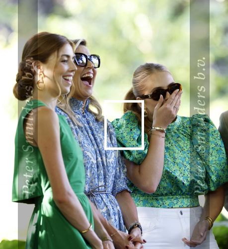 Den Haag 30 juni 2025
Jaarlijkse fotouurtje op huis ten Bosch met aanwezig Koning Willem Alexander Koningin Maxima Prinses Amalia Prinses Alexia Prinses Ariane en hondje Mambo.