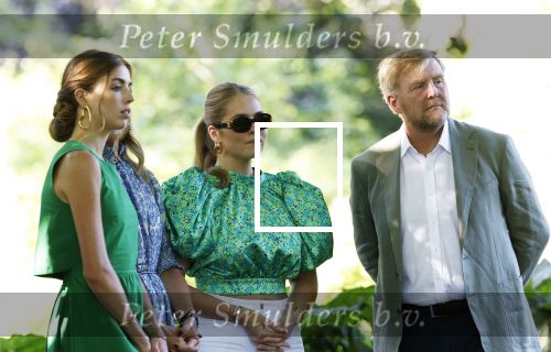 Den Haag 30 juni 2025
Jaarlijkse fotouurtje op huis ten Bosch met aanwezig Koning Willem Alexander Koningin Maxima Prinses Amalia Prinses Alexia Prinses Ariane en hondje Mambo.