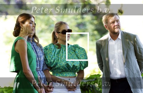 Den Haag 30 juni 2025
Jaarlijkse fotouurtje op huis ten Bosch met aanwezig Koning Willem Alexander Koningin Maxima Prinses Amalia Prinses Alexia Prinses Ariane en hondje Mambo.