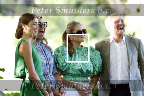 Den Haag 30 juni 2025
Jaarlijkse fotouurtje op huis ten Bosch met aanwezig Koning Willem Alexander Koningin Maxima Prinses Amalia Prinses Alexia Prinses Ariane en hondje Mambo.