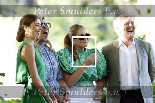 Den Haag 30 juni 2025
Jaarlijkse fotouurtje op huis ten Bosch met aanwezig Koning Willem Alexander Koningin Maxima Prinses Amalia Prinses Alexia Prinses Ariane en hondje Mambo.
