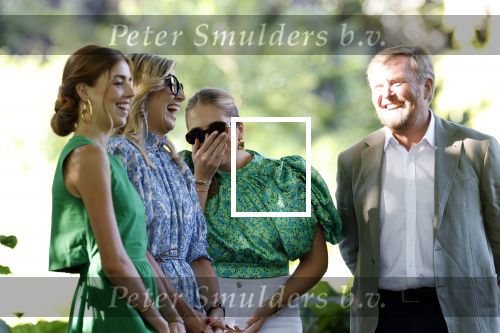 Den Haag 30 juni 2025
Jaarlijkse fotouurtje op huis ten Bosch met aanwezig Koning Willem Alexander Koningin Maxima Prinses Amalia Prinses Alexia Prinses Ariane en hondje Mambo.