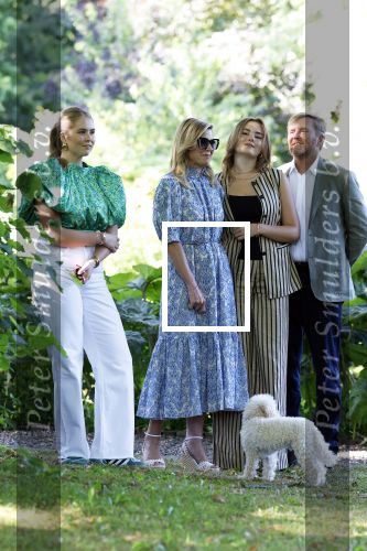Den Haag 30 juni 2025
Jaarlijkse fotouurtje op huis ten Bosch met aanwezig Koning Willem Alexander Koningin Maxima Prinses Amalia Prinses Alexia Prinses Ariane en hondje Mambo.