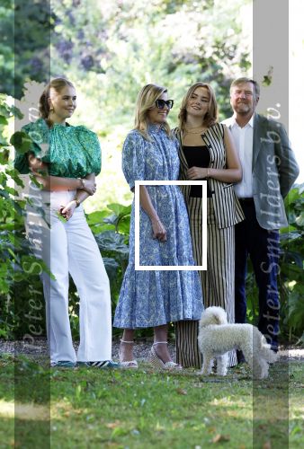Den Haag 30 juni 2025
Jaarlijkse fotouurtje op huis ten Bosch met aanwezig Koning Willem Alexander Koningin Maxima Prinses Amalia Prinses Alexia Prinses Ariane en hondje Mambo.
