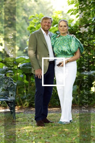 Den Haag 30 juni 2025
Jaarlijkse fotouurtje op huis ten Bosch met aanwezig Koning Willem Alexander Koningin Maxima Prinses Amalia Prinses Alexia Prinses Ariane en hondje Mambo.