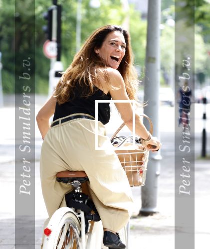 Amsterdam 11 juli 2025
Quinty Trustfull op de fiets in Amsterdam zuid.