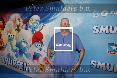 Leidschendam 6 juli 2025
Premiere Smurfen film bij Kinepolis . Aanwezig oa van de stemmencast Roxy Dekker Luuk v Leeuwen Julia Tan en Thorn de Vries . Raymond v Barneveld kwam met zijn zoon , kleinkinderen en zijn vrouw