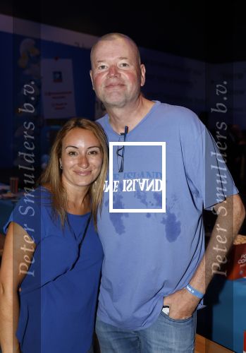 Leidschendam 6 juli 2025
Premiere Smurfen film bij Kinepolis . Aanwezig oa van de stemmencast Roxy Dekker Luuk v Leeuwen Julia Tan en Thorn de Vries . Raymond v Barneveld kwam met zijn zoon , kleinkinderen en zijn vrouw