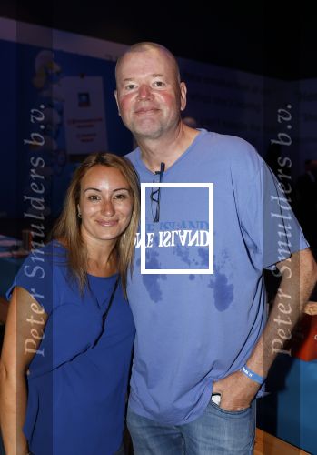 Leidschendam 6 juli 2025
Premiere Smurfen film bij Kinepolis . Aanwezig oa van de stemmencast Roxy Dekker Luuk v Leeuwen Julia Tan en Thorn de Vries . Raymond v Barneveld kwam met zijn zoon , kleinkinderen en zijn vrouw