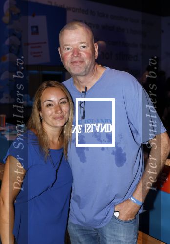 Leidschendam 6 juli 2025
Premiere Smurfen film bij Kinepolis . Aanwezig oa van de stemmencast Roxy Dekker Luuk v Leeuwen Julia Tan en Thorn de Vries . Raymond v Barneveld kwam met zijn zoon , kleinkinderen en zijn vrouw