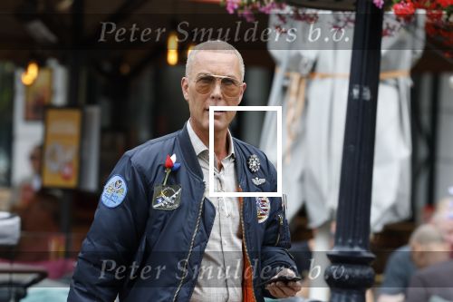 Gouda 18 juli 2025
Rogier Smit heeft een afspraak met zijn zus Pauline en zwager Reinout  in het centrum van Gouda.