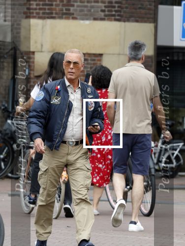 Gouda 18 juli 2025
Rogier Smit heeft een afspraak met zijn zus Pauline en zwager Reinout  in het centrum van Gouda.