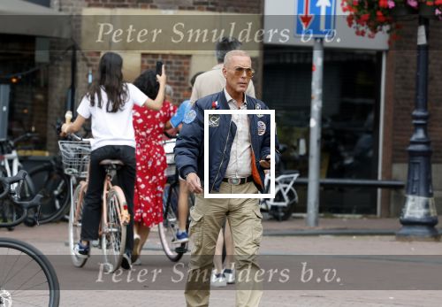 Gouda 18 juli 2025
Rogier Smit heeft een afspraak met zijn zus Pauline en zwager Reinout  in het centrum van Gouda.