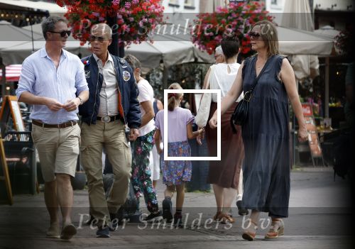 Gouda 18 juli 2025
Rogier Smit heeft een afspraak met zijn zus Pauline en zwager Reinout  in het centrum van Gouda.