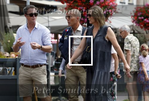 Gouda 18 juli 2025
Rogier Smit heeft een afspraak met zijn zus Pauline en zwager Reinout  in het centrum van Gouda.