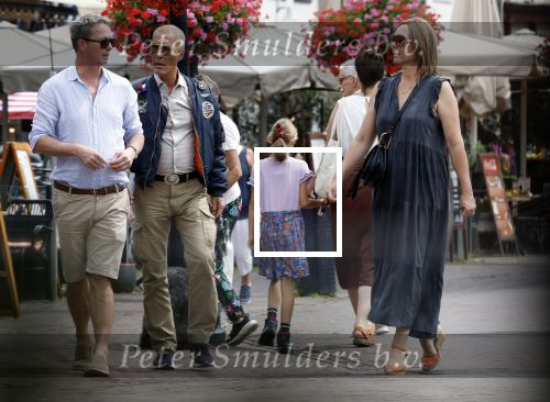 Gouda 18 juli 2025
Rogier Smit heeft een afspraak met zijn zus Pauline en zwager Reinout  in het centrum van Gouda.