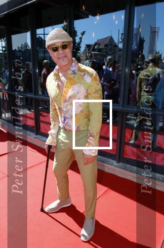 Scheveningen 30 juni 2025
Onthulling van de Walk of Fame ter gelegenheid van 35 jaar aan bijzondere musicalproducties in het AFAS Circustheater in Scheveningen. Stanley Burleson