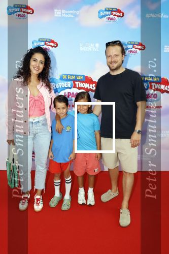 Amsterdam 29 juni 2025
Premiere Rutger Thomas en Paco in Pathe Noord. Toprak Yalciner met man en zoontje