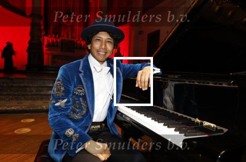 Amsterdam 27 juni 2025
Wibi Soerjadi geeft een concert in de Duif in Amsterdam.