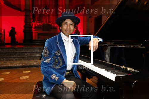 Amsterdam 27 juni 2025
Wibi Soerjadi geeft een concert in de Duif in Amsterdam.