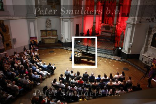 Amsterdam 27 juni 2025
Wibi Soerjadi geeft een concert in de Duif in Amsterdam.