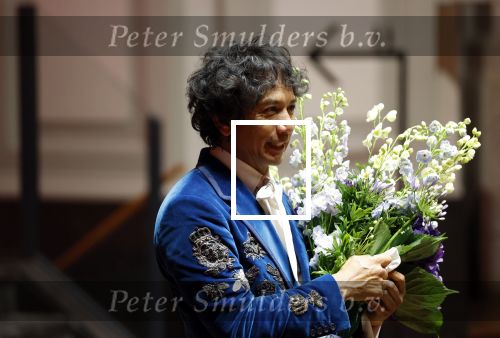 Amsterdam 27 juni 2025
Wibi Soerjadi geeft een concert in de Duif in Amsterdam.