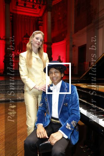 Amsterdam 27 juni 2025
Wibi Soerjadi geeft een concert in de Duif in Amsterdam.