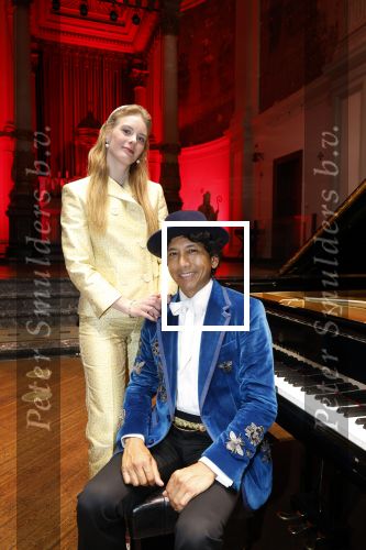 Amsterdam 27 juni 2025
Wibi Soerjadi geeft een concert in de Duif in Amsterdam.