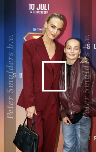 Amsterdam 8 juli 2025
Premiere superman in Tuschinski. Ymre Stiekema met dochter