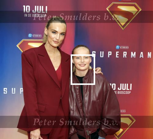 Amsterdam 8 juli 2025
Premiere superman in Tuschinski. Ymre Stiekema met dochter