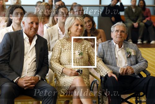 Almere 20 juni 2025
Natascha Froger en Matthijs Timmermans trouwen in aanwezigheid van oa Rene Froger Natasja Froger Maxim Froger Didier Froger en Danny Froger ( met partners) in het gemeente huis van Almere > Ook hun twee dochters Charlie en Kaycee  waren natuurlijk  aanwezig . Yolanda Punt met man en vader