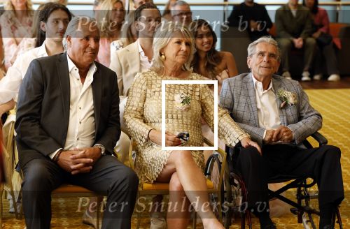 Almere 20 juni 2025
Natascha Froger en Matthijs Timmermans trouwen in aanwezigheid van oa Rene Froger Natasja Froger Maxim Froger Didier Froger en Danny Froger ( met partners) in het gemeente huis van Almere > Ook hun twee dochters Charlie en Kaycee  waren natuurlijk  aanwezig . Yolanda Punt met man en vader