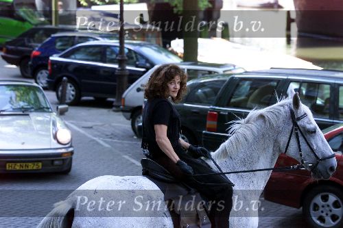 Amsterdam 6 Augustus 1999
Mylene de la Haye op een paard in Amsterdam.