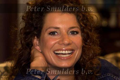 Hilversum 24 augustus 2000
vieuwing \